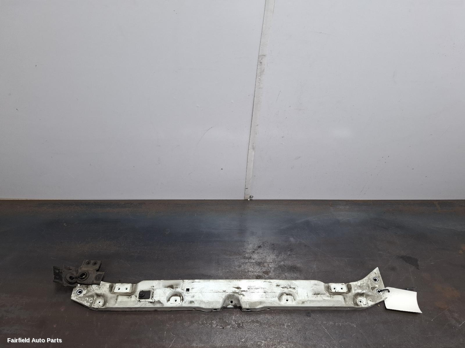 2013-2016 Ssangyong Stavic Radiator Support