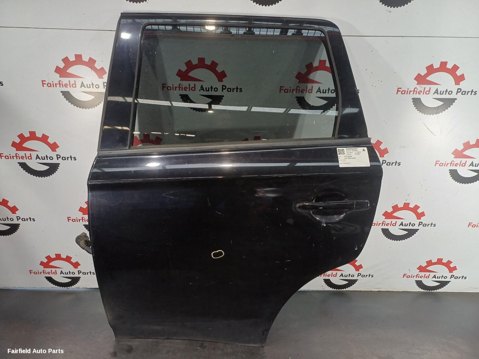 2012-2015 Mitsubishi Outlander Left Rear Door Sliding