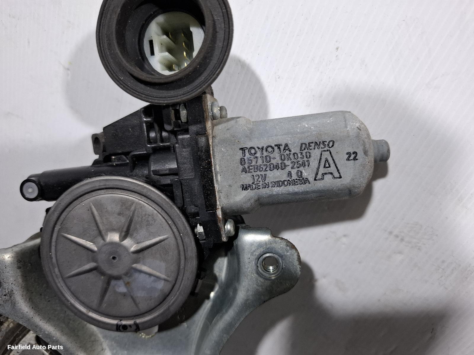 2005-2015 Toyota Hilux Right Front Window Reg Motor