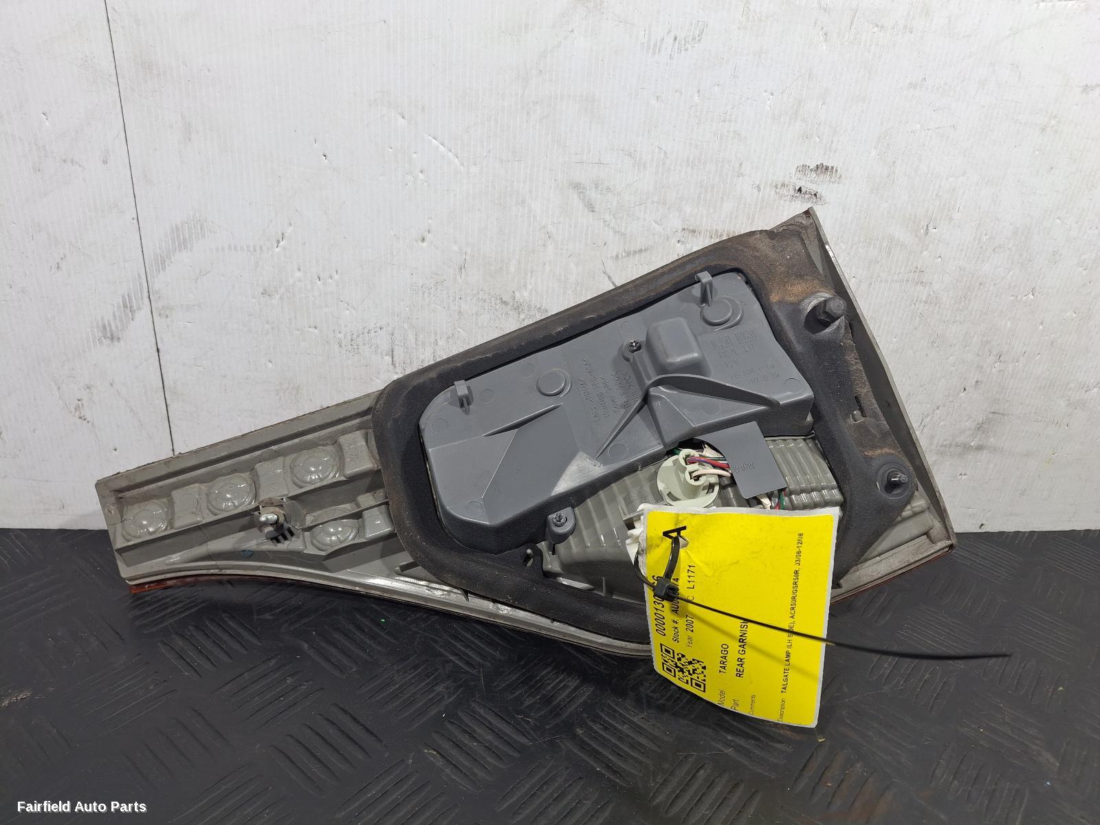 2006-2008 Toyota Tarago Rear Garnish