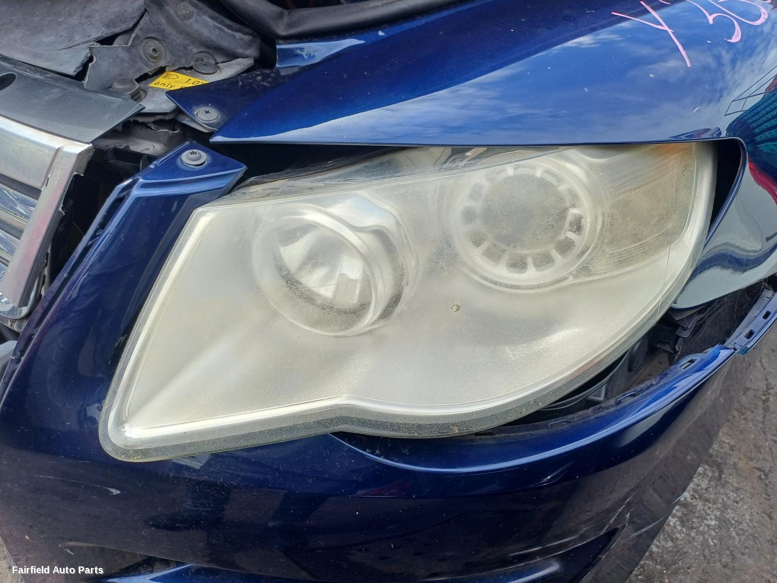 2008 Volkswagen Touareg Right Taillight