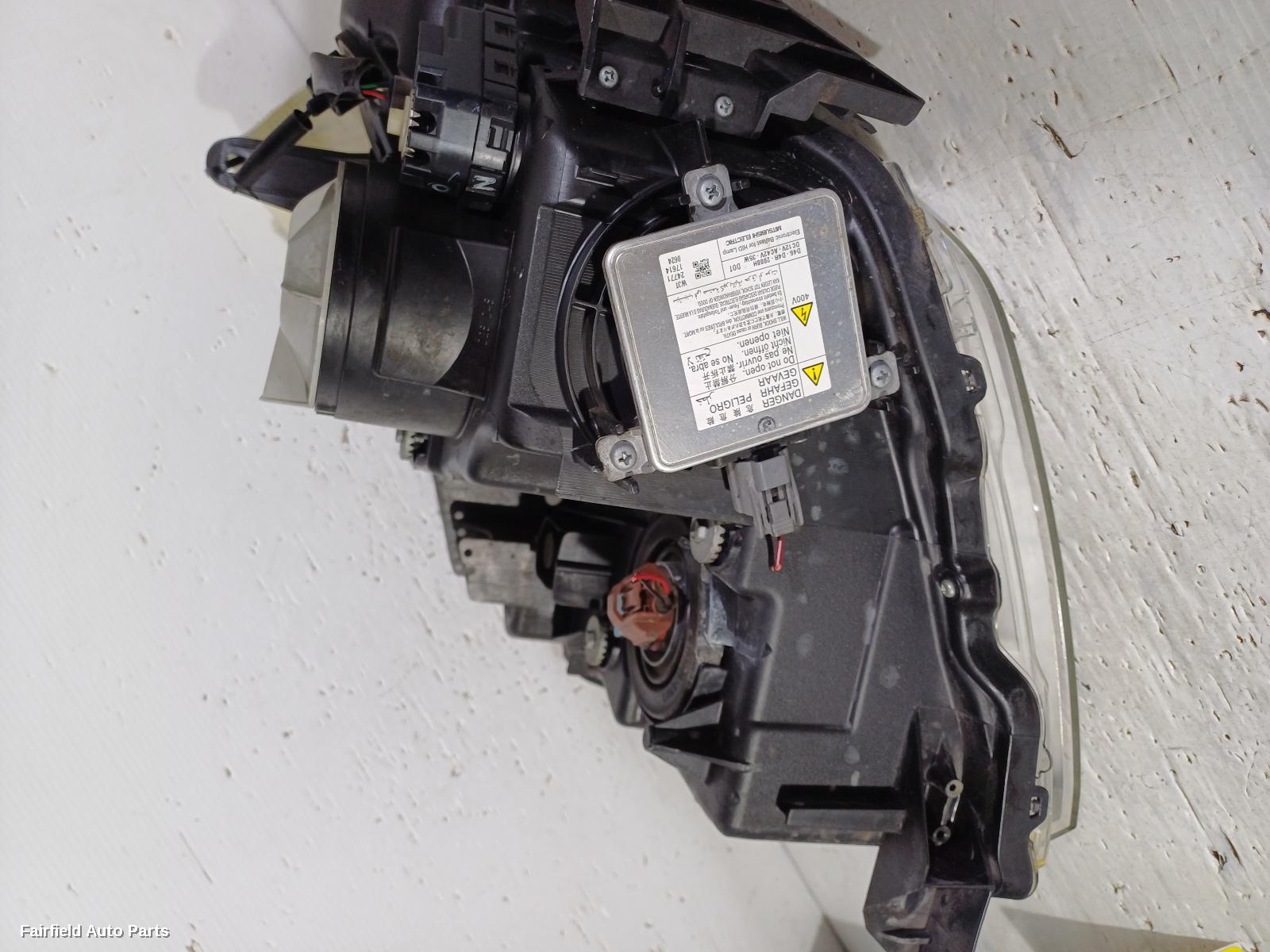 2014-2021 Mitsubishi Pajero Right Headlamp