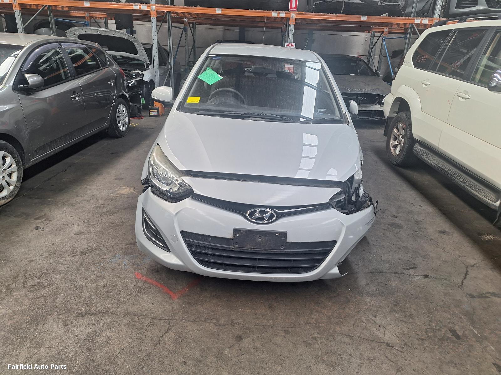 2013 Hyundai I20 Grille