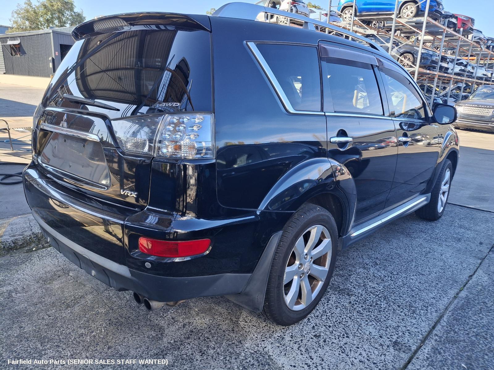 2010 Mitsubishi Outlander Right Taillight