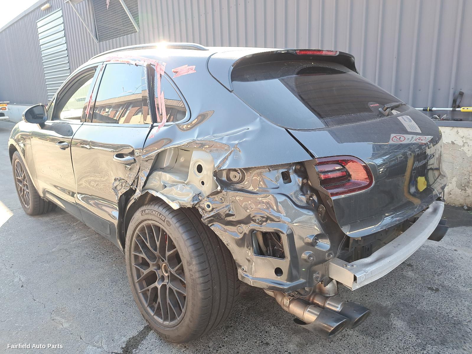 2017 Porsche Macan Left Taillight