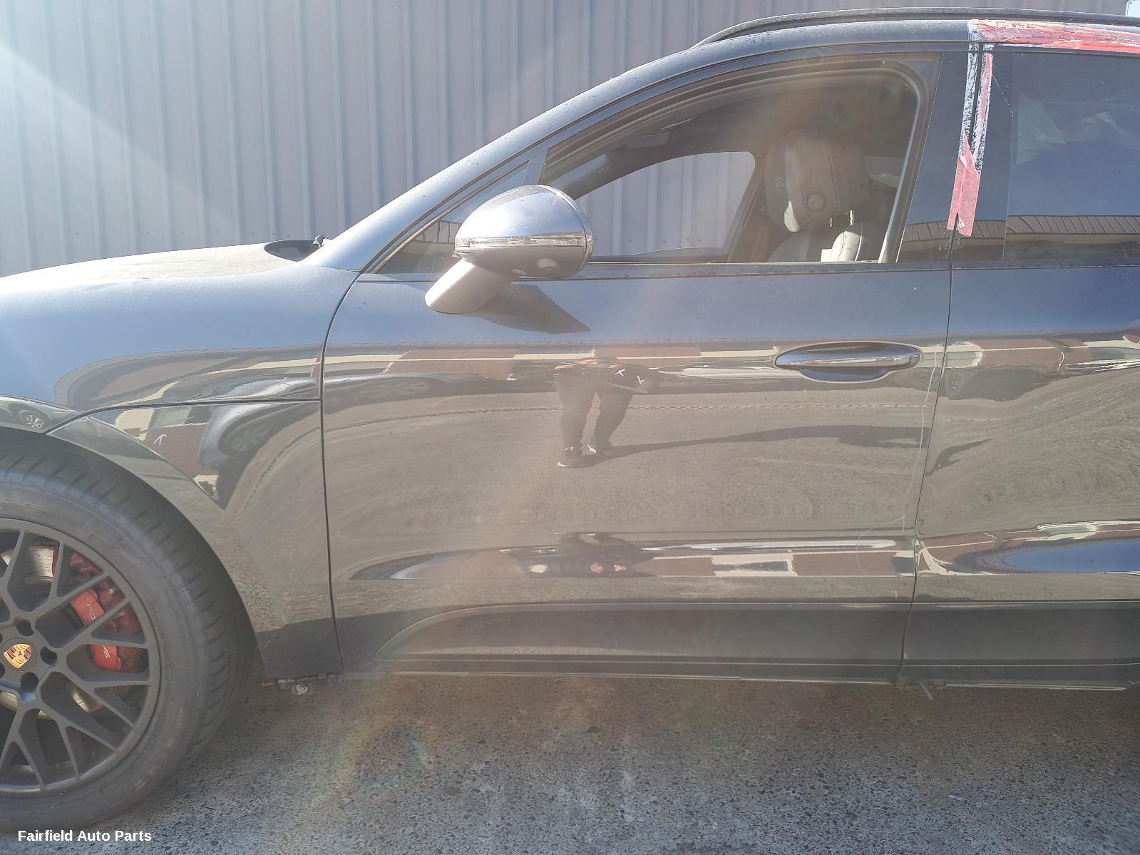 2017 Porsche Macan Left Front Strut