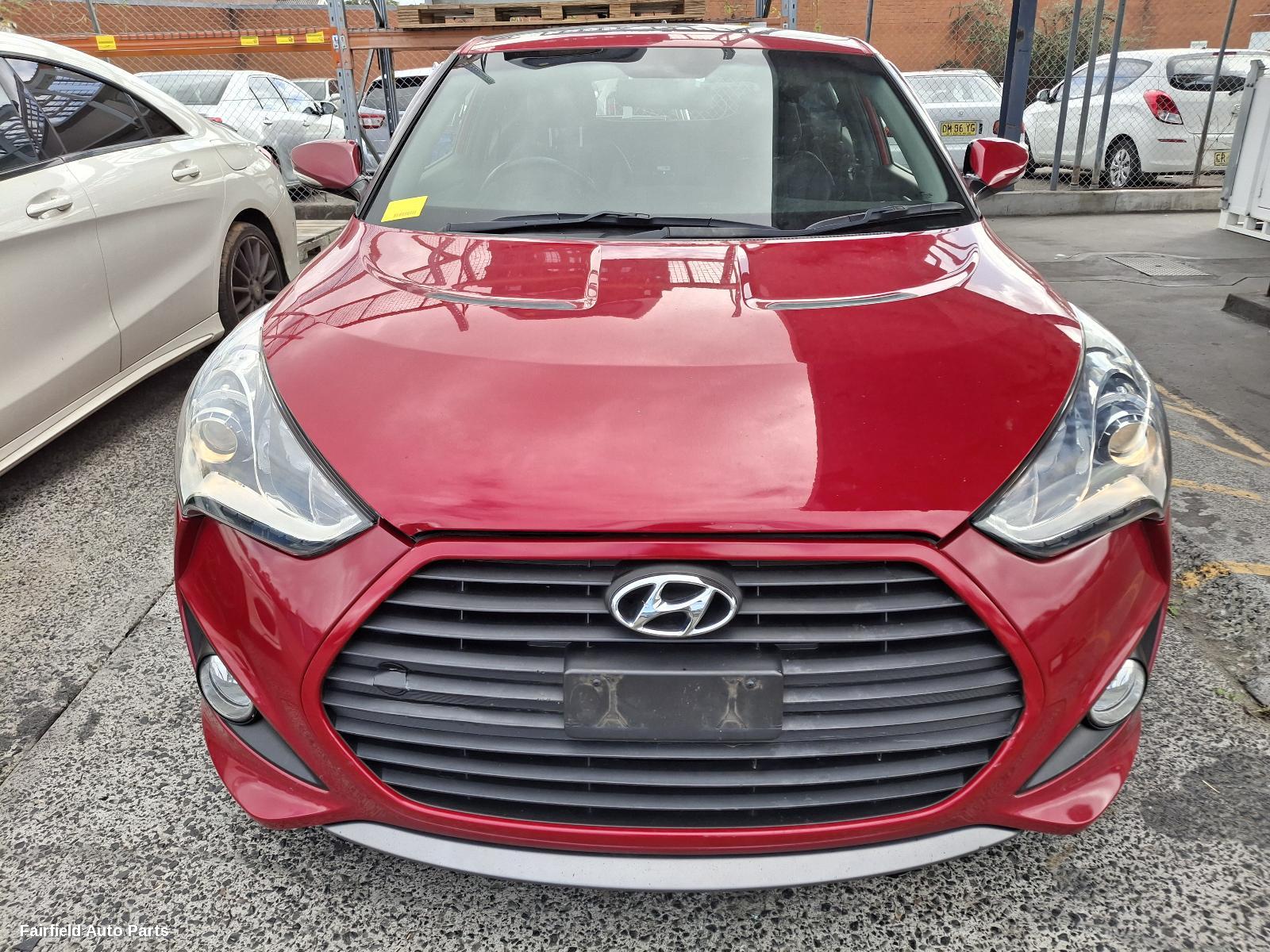 2013 Hyundai Veloster Right Front Door