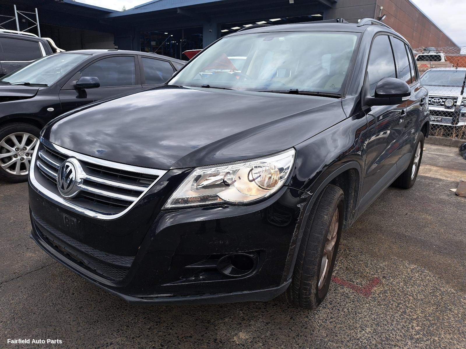 2011 Volkswagen Tiguan Radiator Support