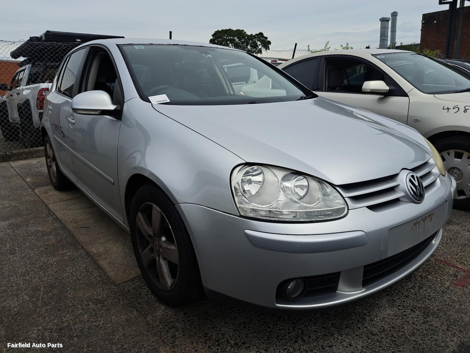 2008 Volkswagen Golf Right Headlamp