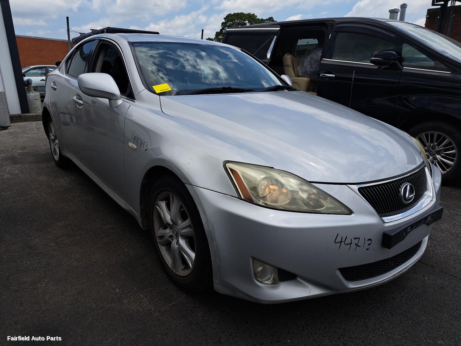 2006 Lexus Is250/is250c Right Indicator Fog Side