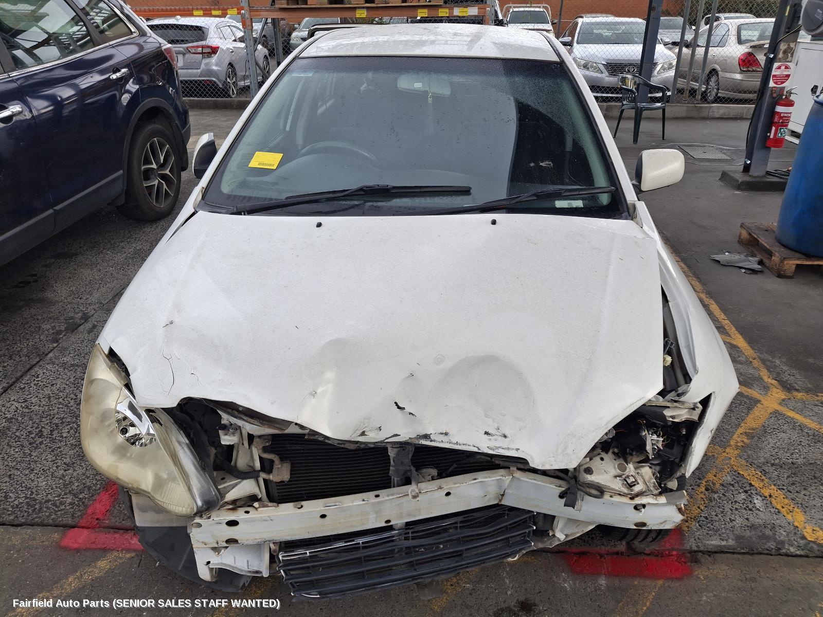 2004 Toyota Corolla Left Taillight