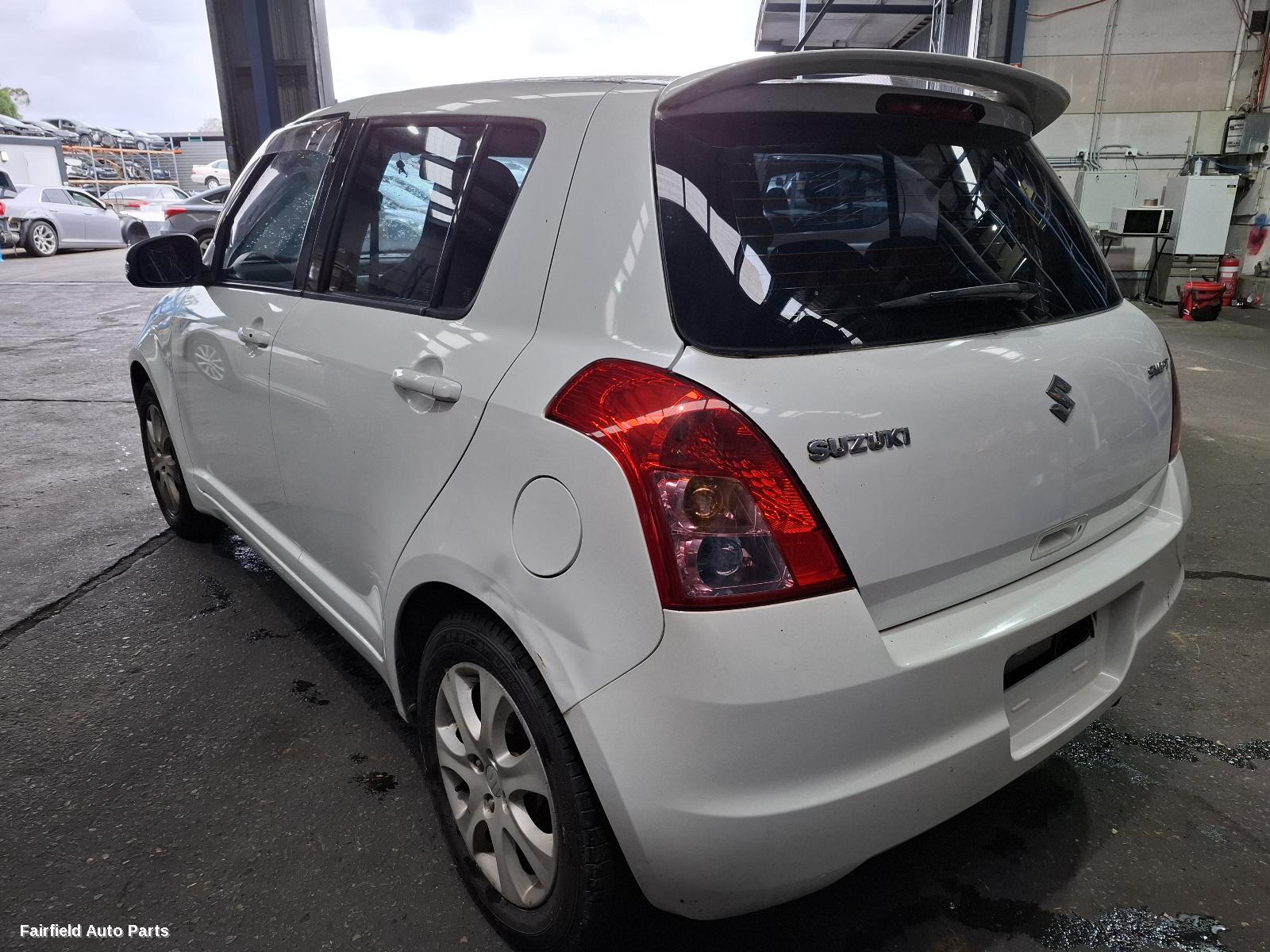 2010 Suzuki Swift Left Headlamp