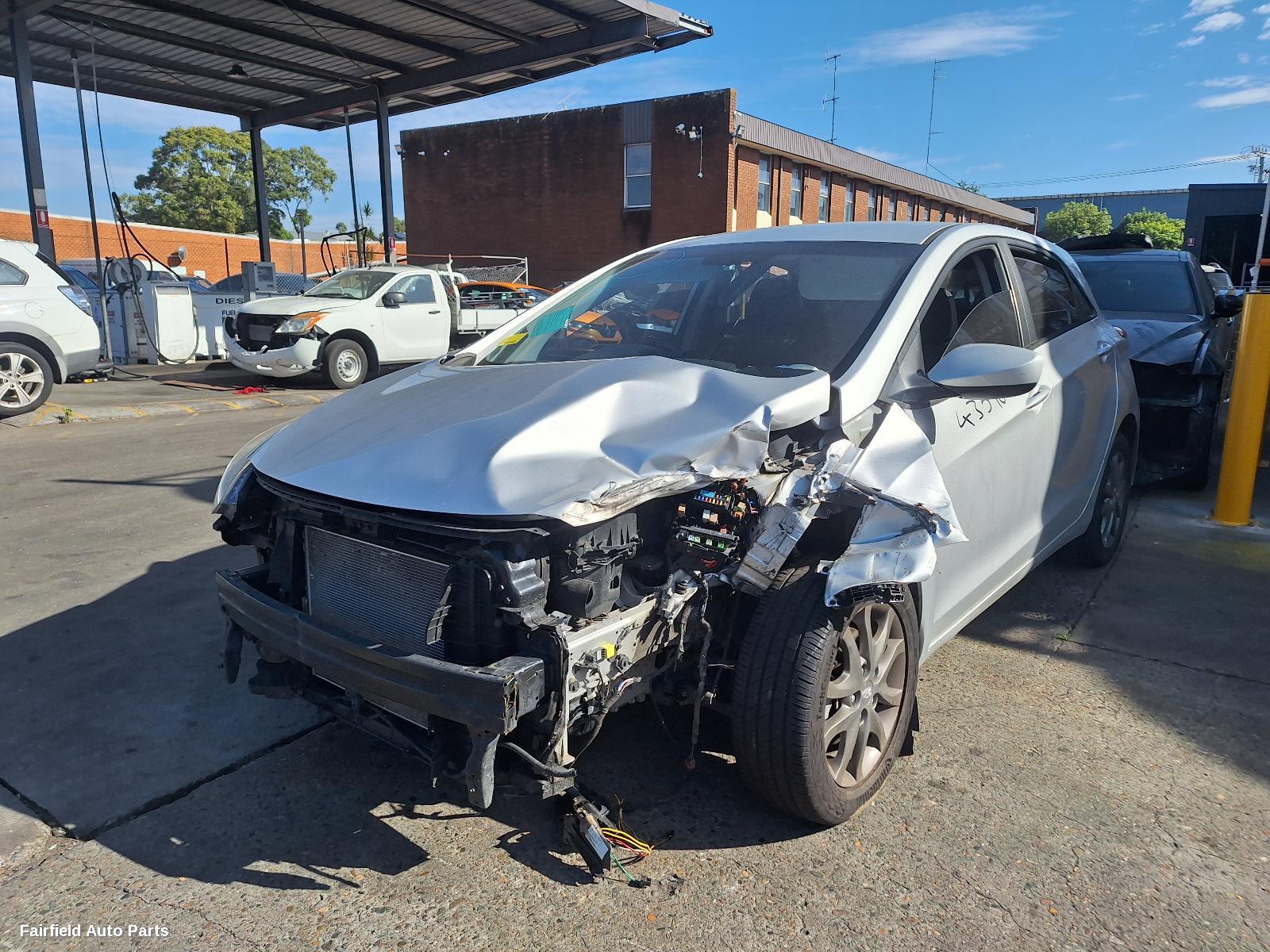 2013 Hyundai I30 Parcel Shelf