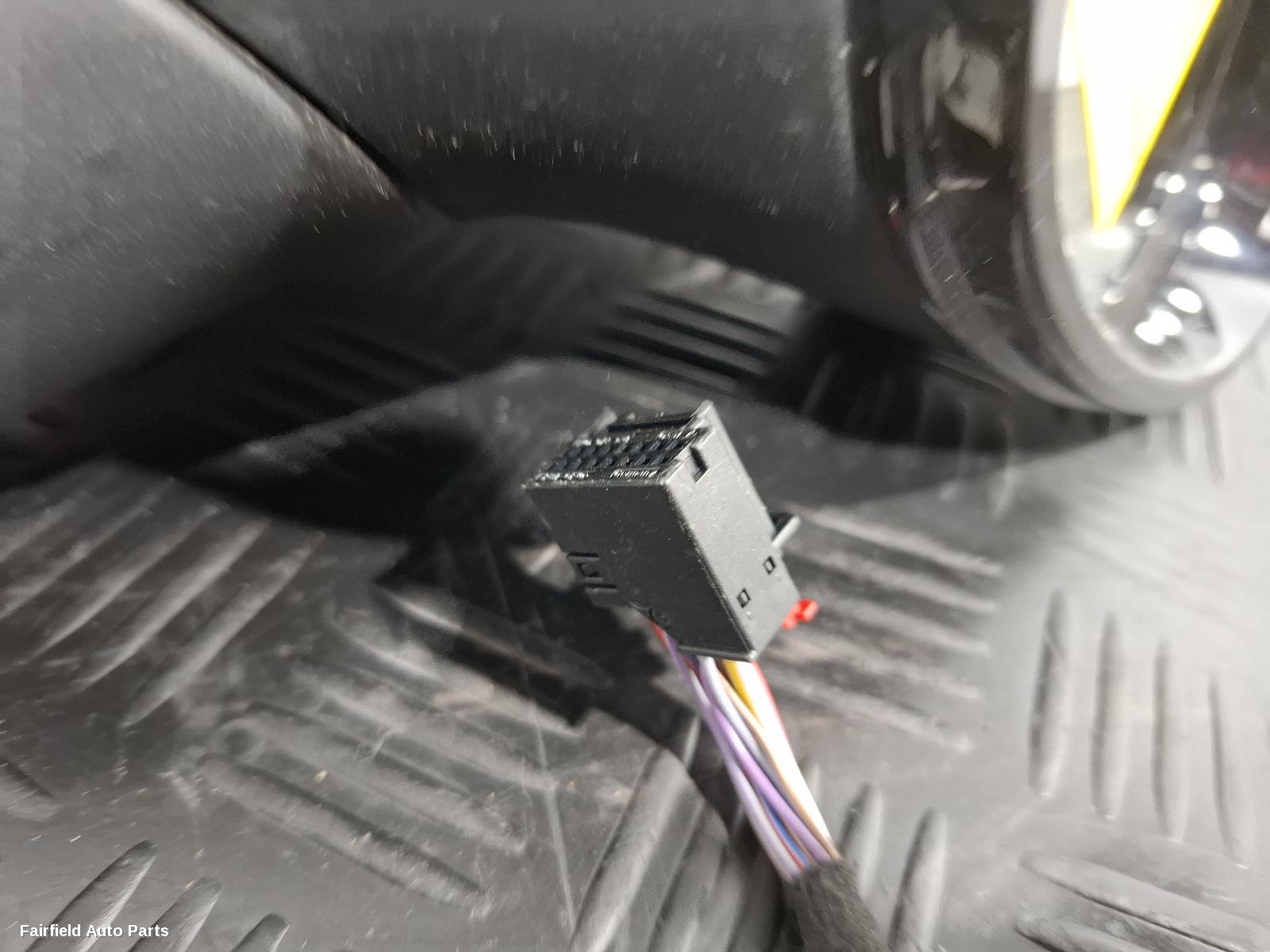 2014-2018 Porsche Cayenne Right Door Mirror