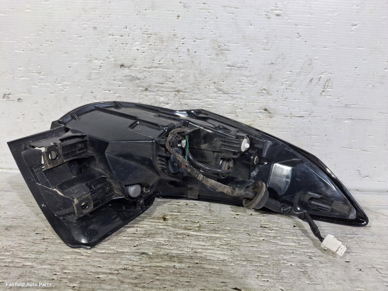 2018-2022 Mazda Cx8 Right Taillight