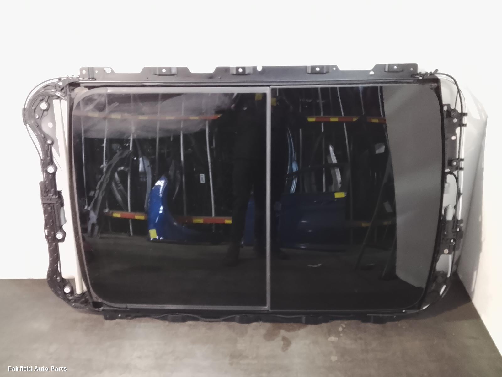 2017-2026 Volvo Xc60 Roof Glass Sunroof T