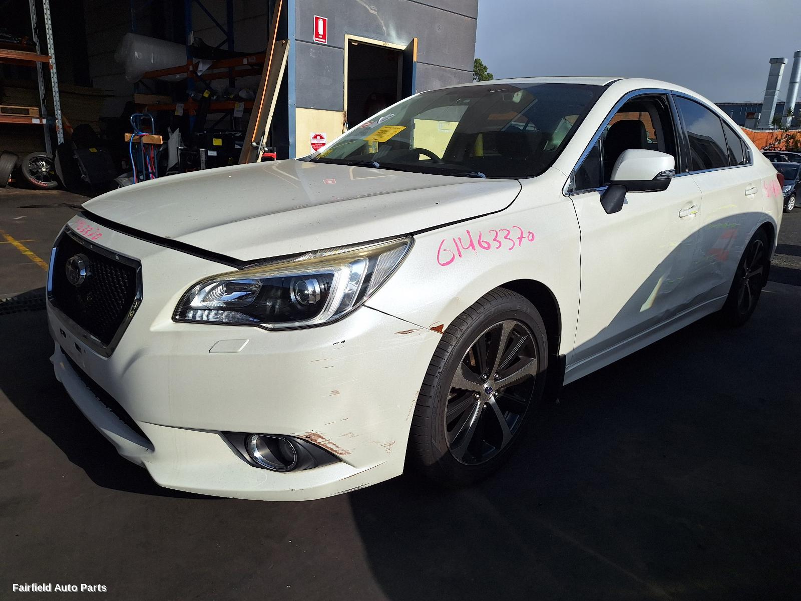 2015 Subaru Liberty Left Front Hub Assembly