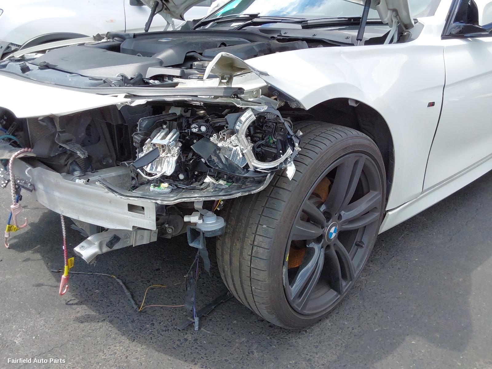 2016 Bmw 3 Series Courtesy Light