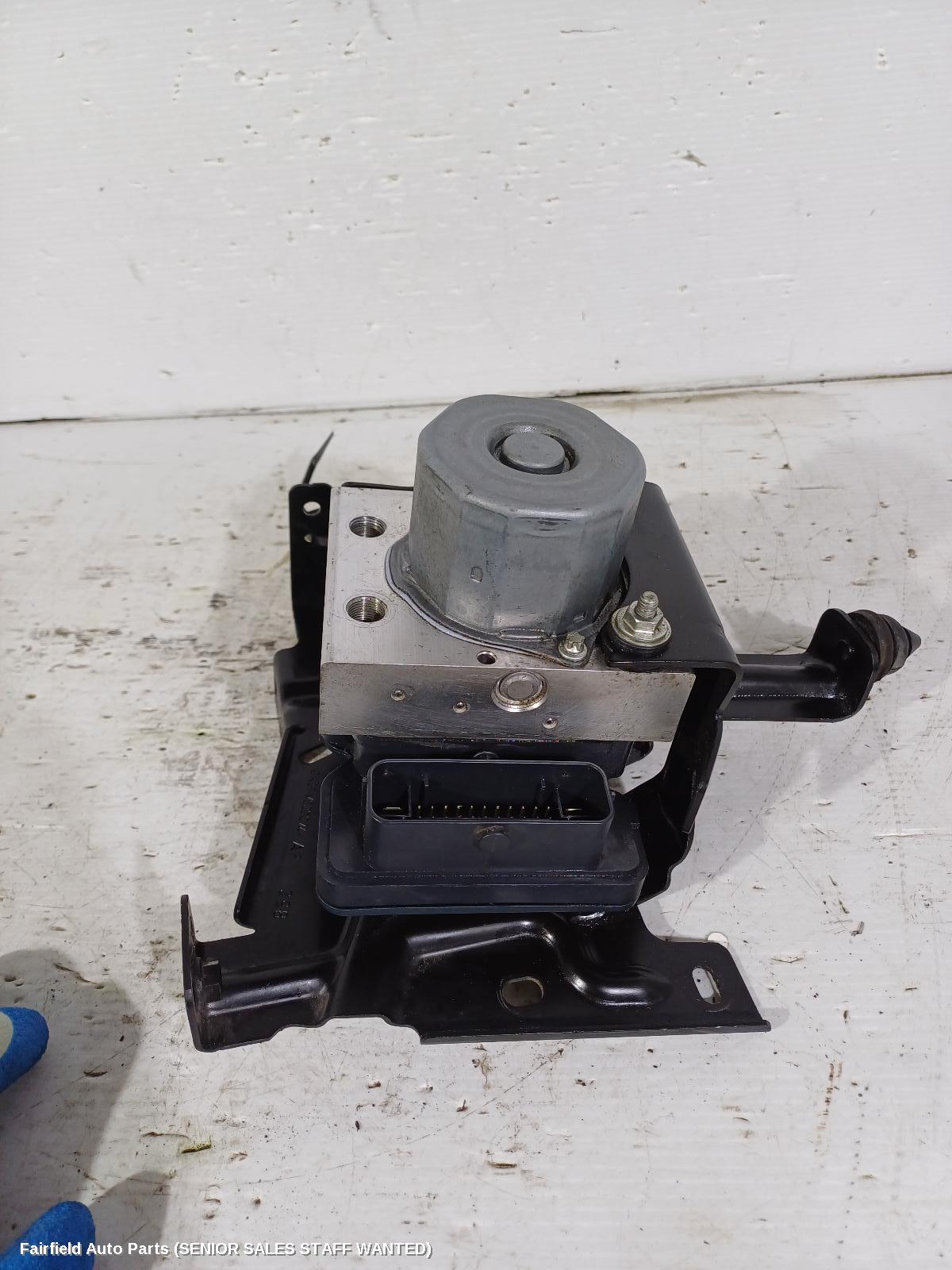 2019 Ford Transit Abs Pump Modulator