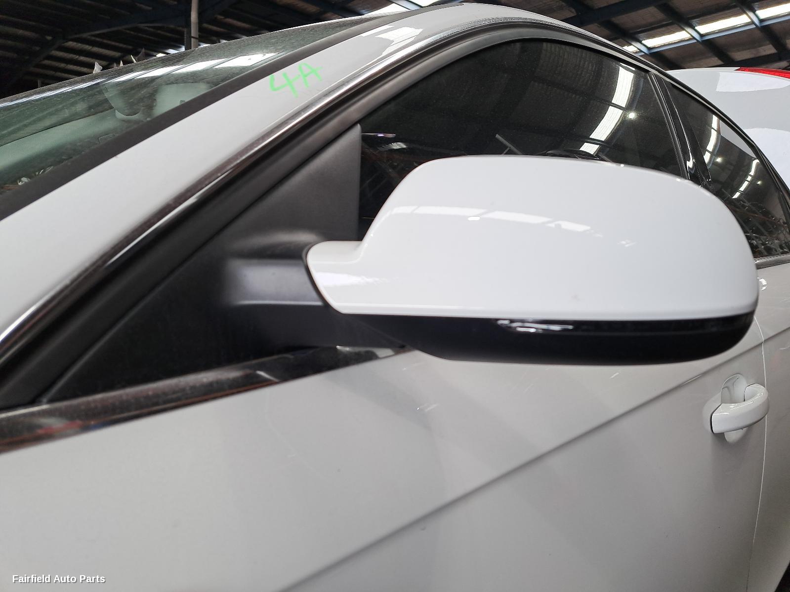 2013 Audi A4 Right Indicator Fog Side