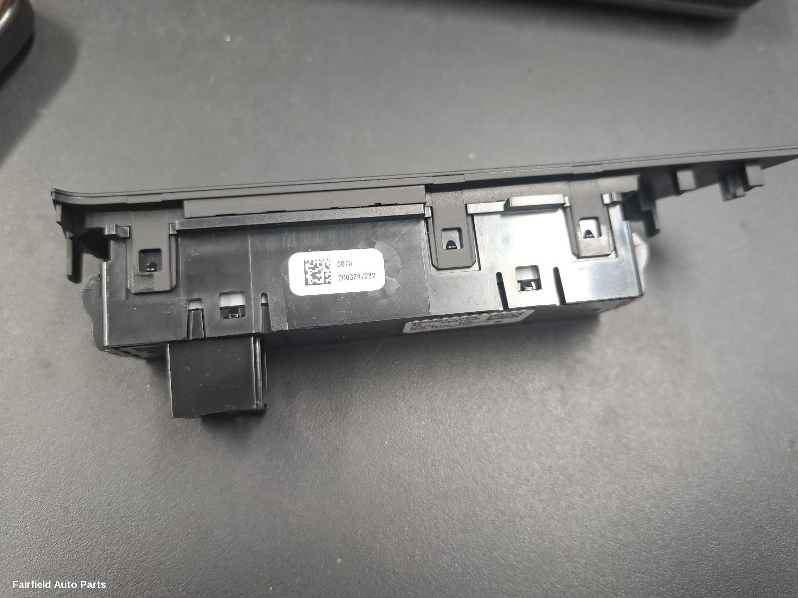 2011-2019 Bmw 1 Series Misc Switch Relay