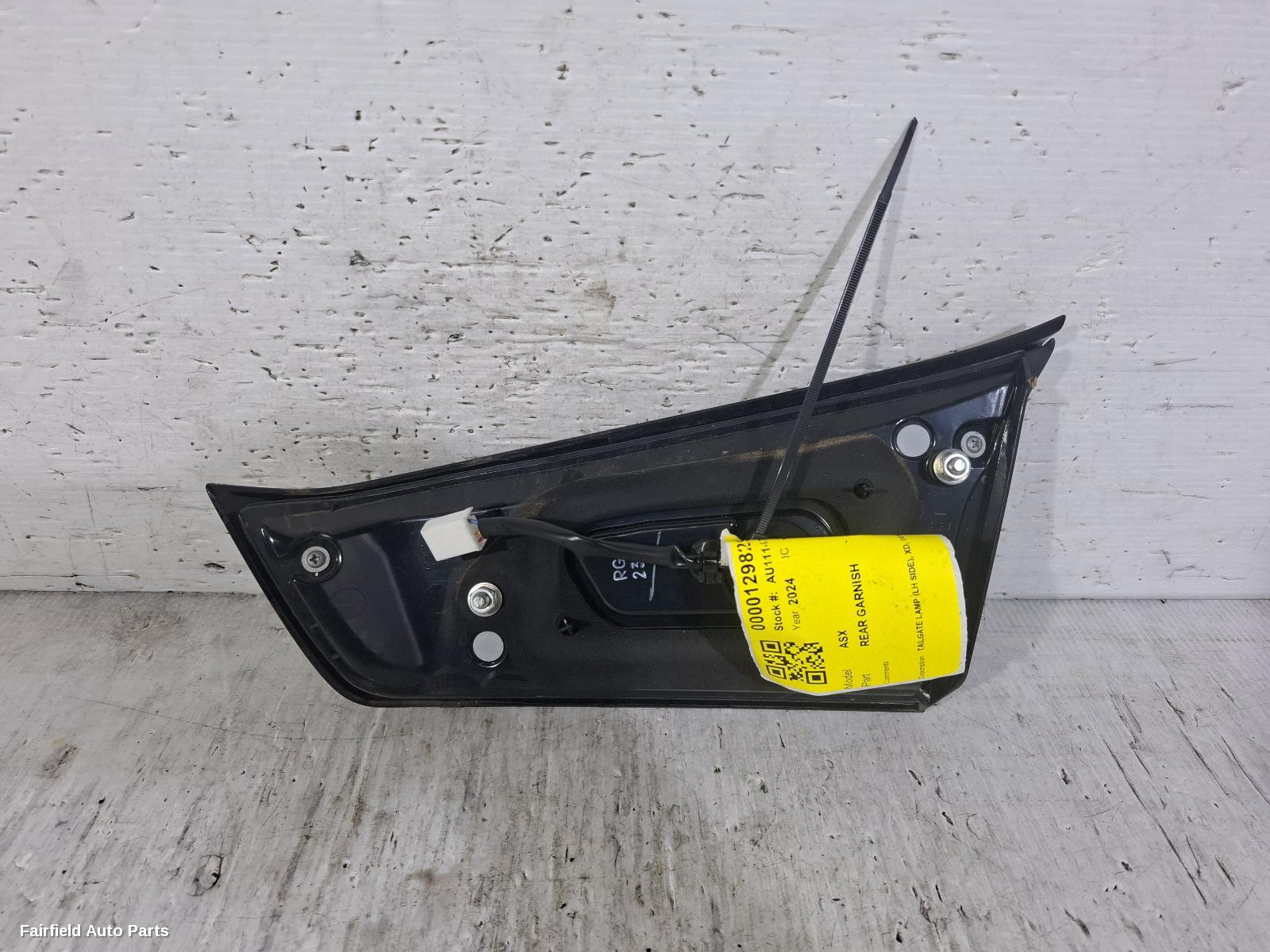 2019-2024 Mitsubishi Asx Rear Garnish