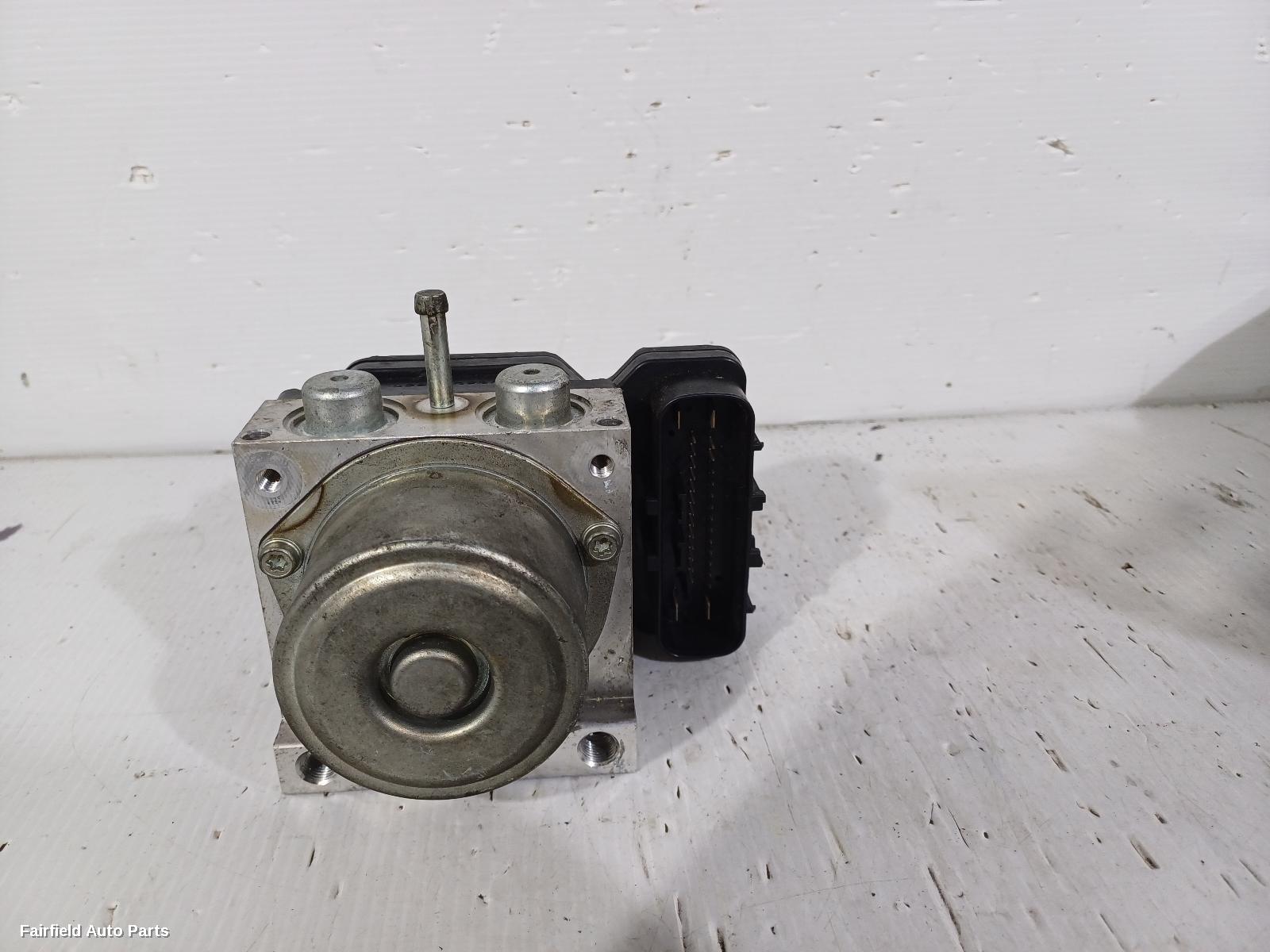 2002-2010 Nissan Elgrand Abs Pump Modulator