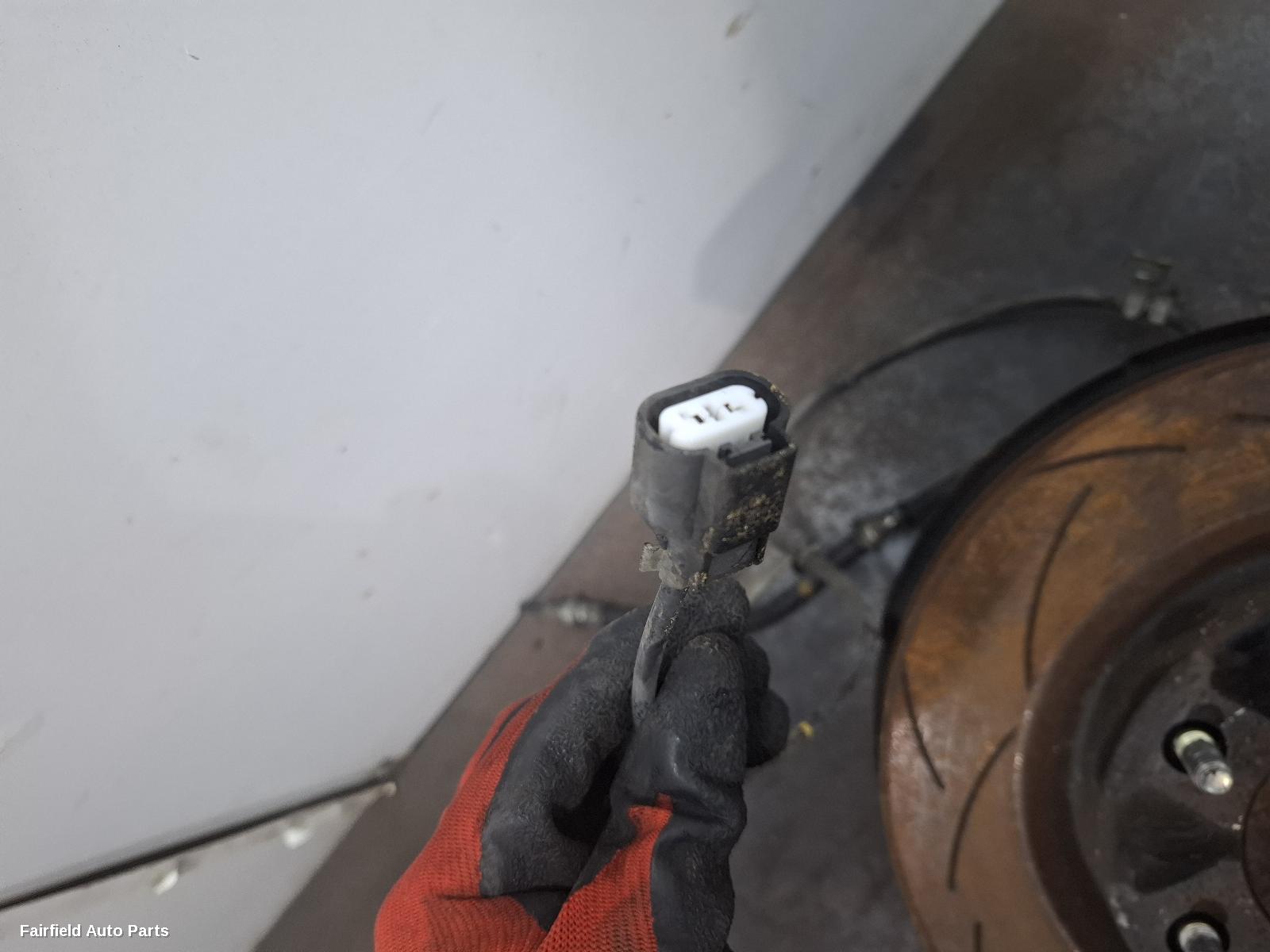 2006-2021 Mitsubishi Pajero Left Front Hub Assembly