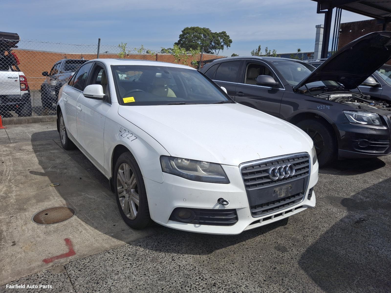 2008-2016 Audi A4 Left Rear Door Sliding