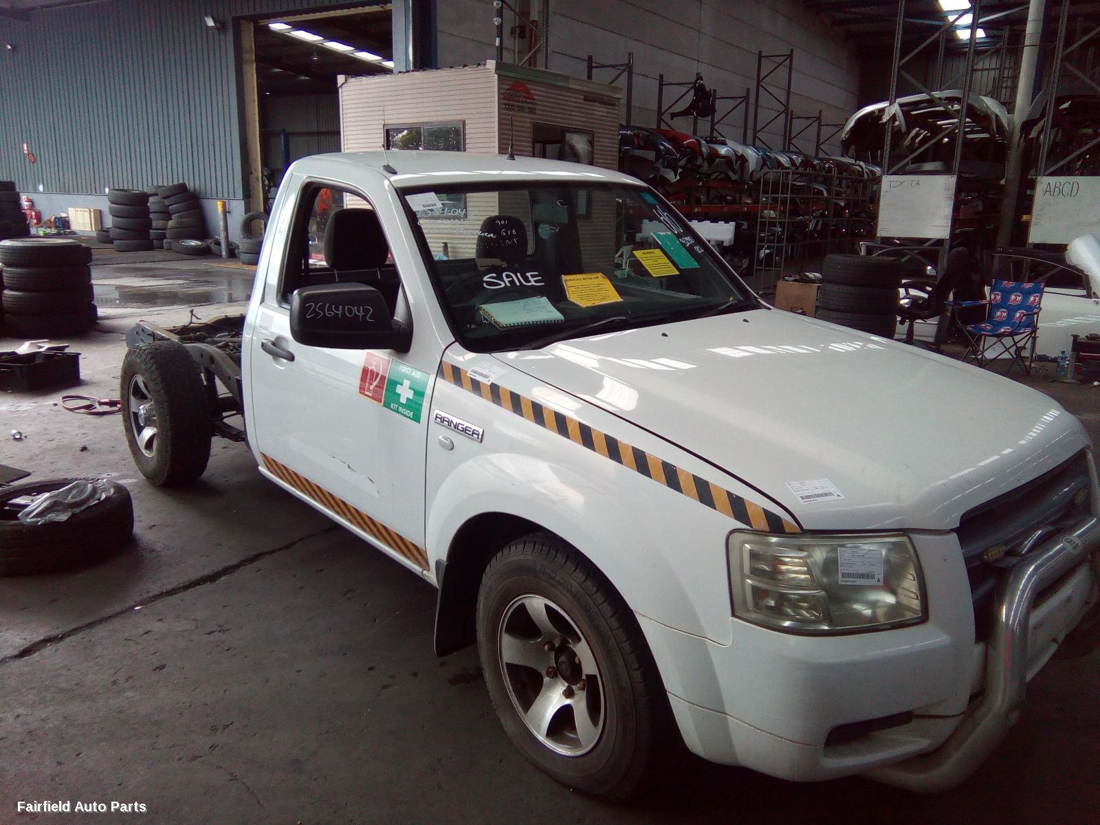 2009 Ford Ranger Left Guard