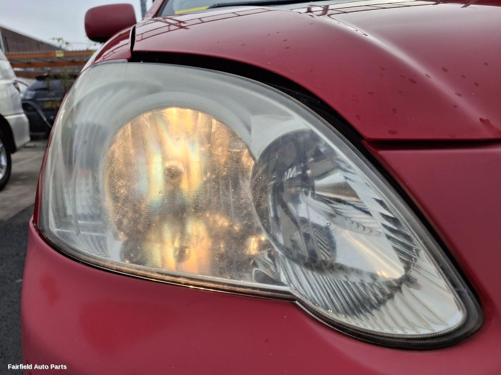 2006 Toyota Corolla Left Taillight