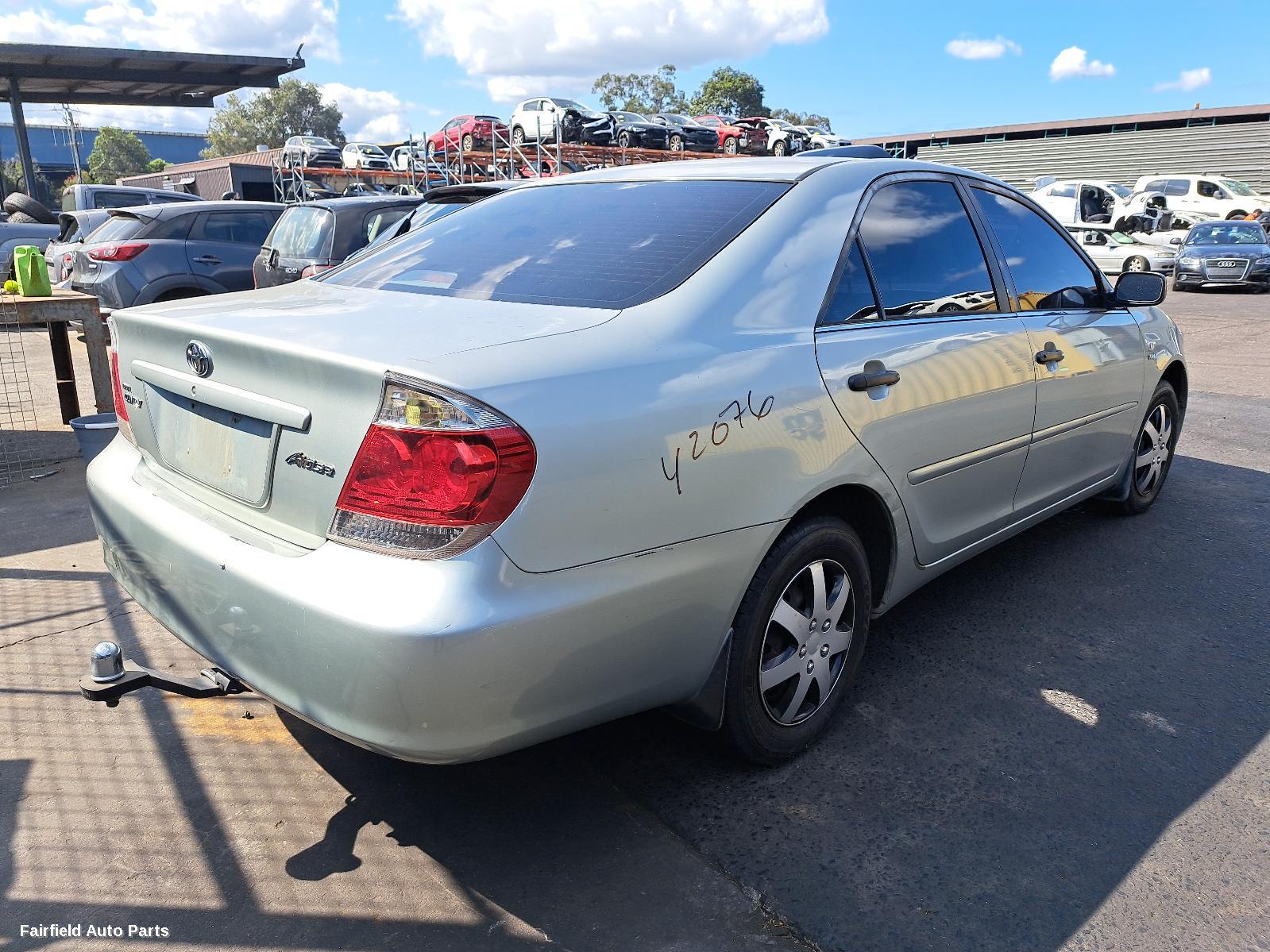 2002-2006 Toyota Camry Right Front Door Window