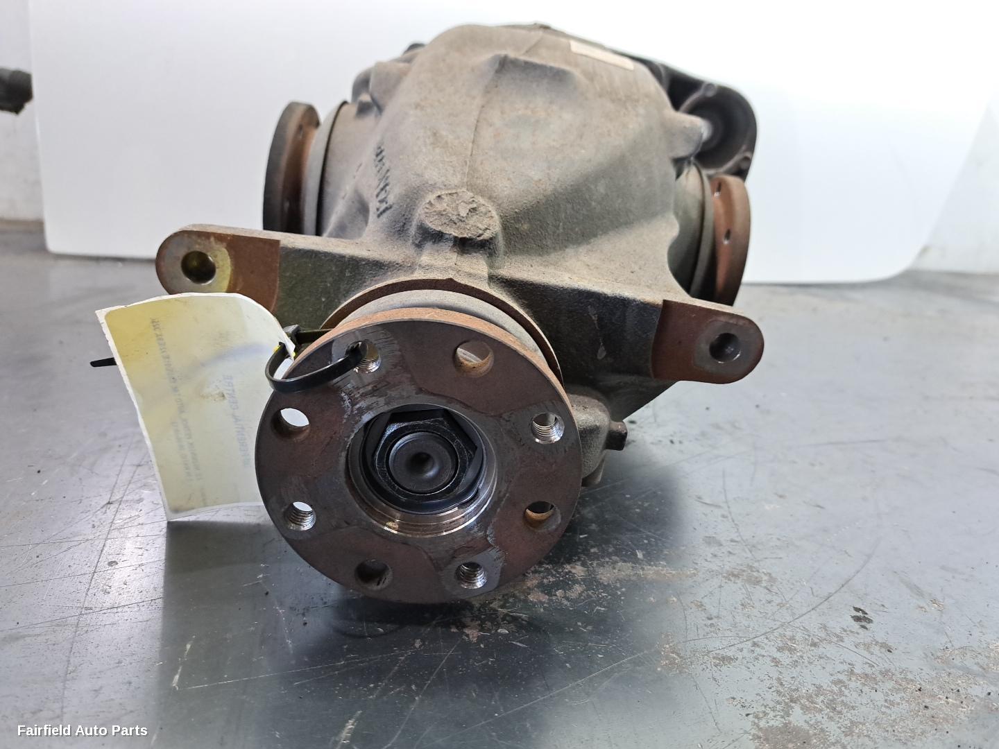 2006-2013 Bmw 3 Series Differential Centre