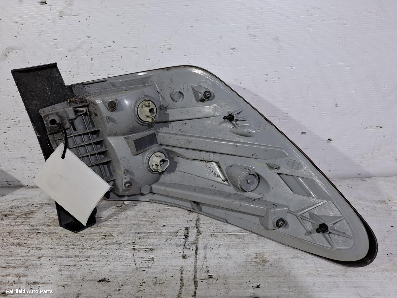 2013-2016 Nissan Pathfinder Right Taillight