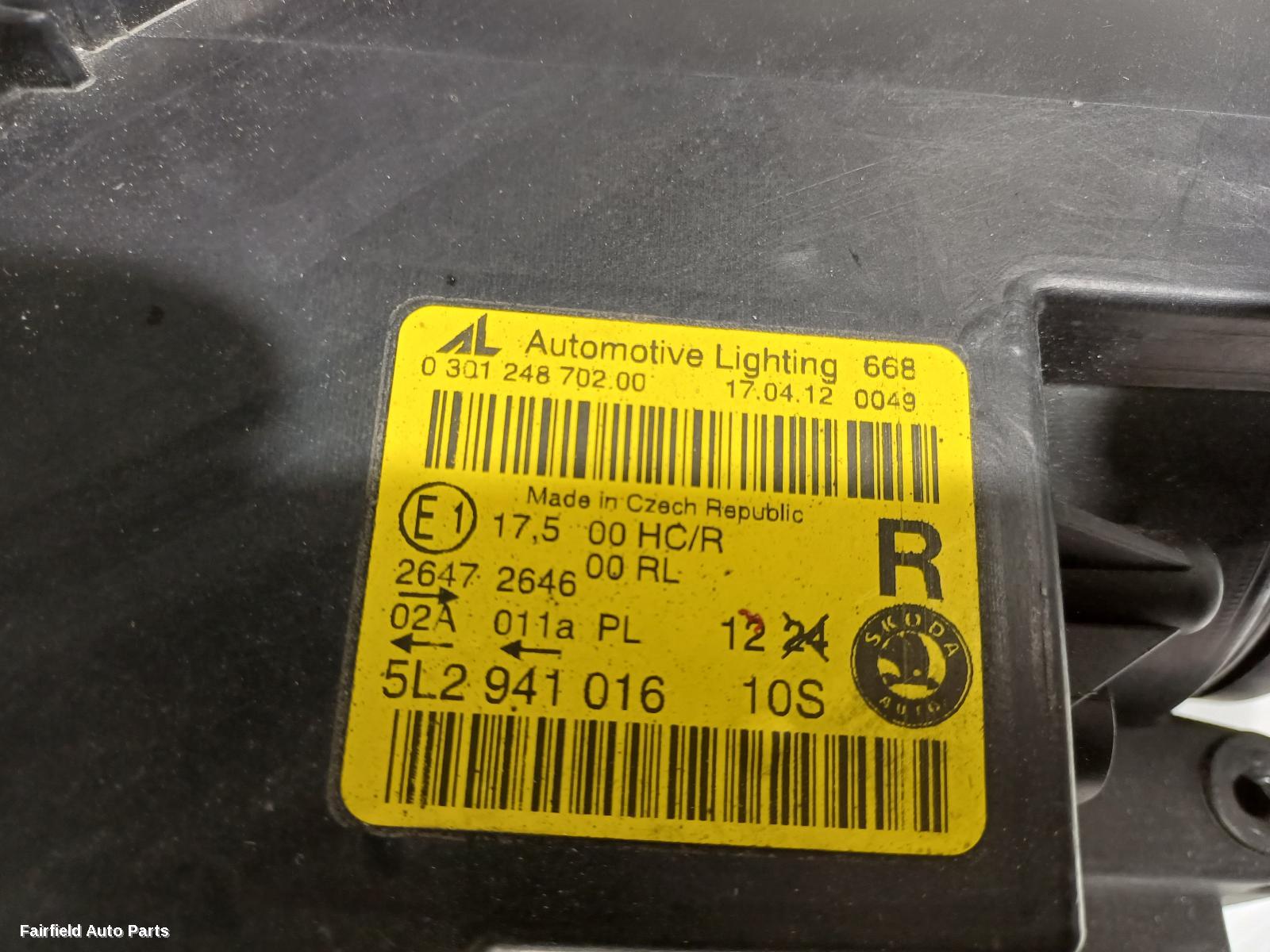 2011-2014 Skoda Yeti Right Headlamp