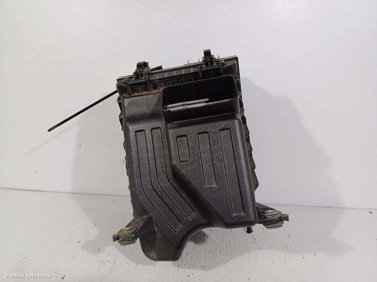 2013 Kia Sorento Air Cleaner Box