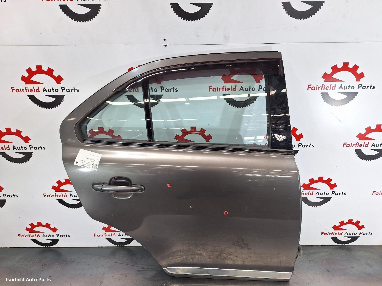 2009-2017 Suzuki Kizashi Right Rear Door Sliding