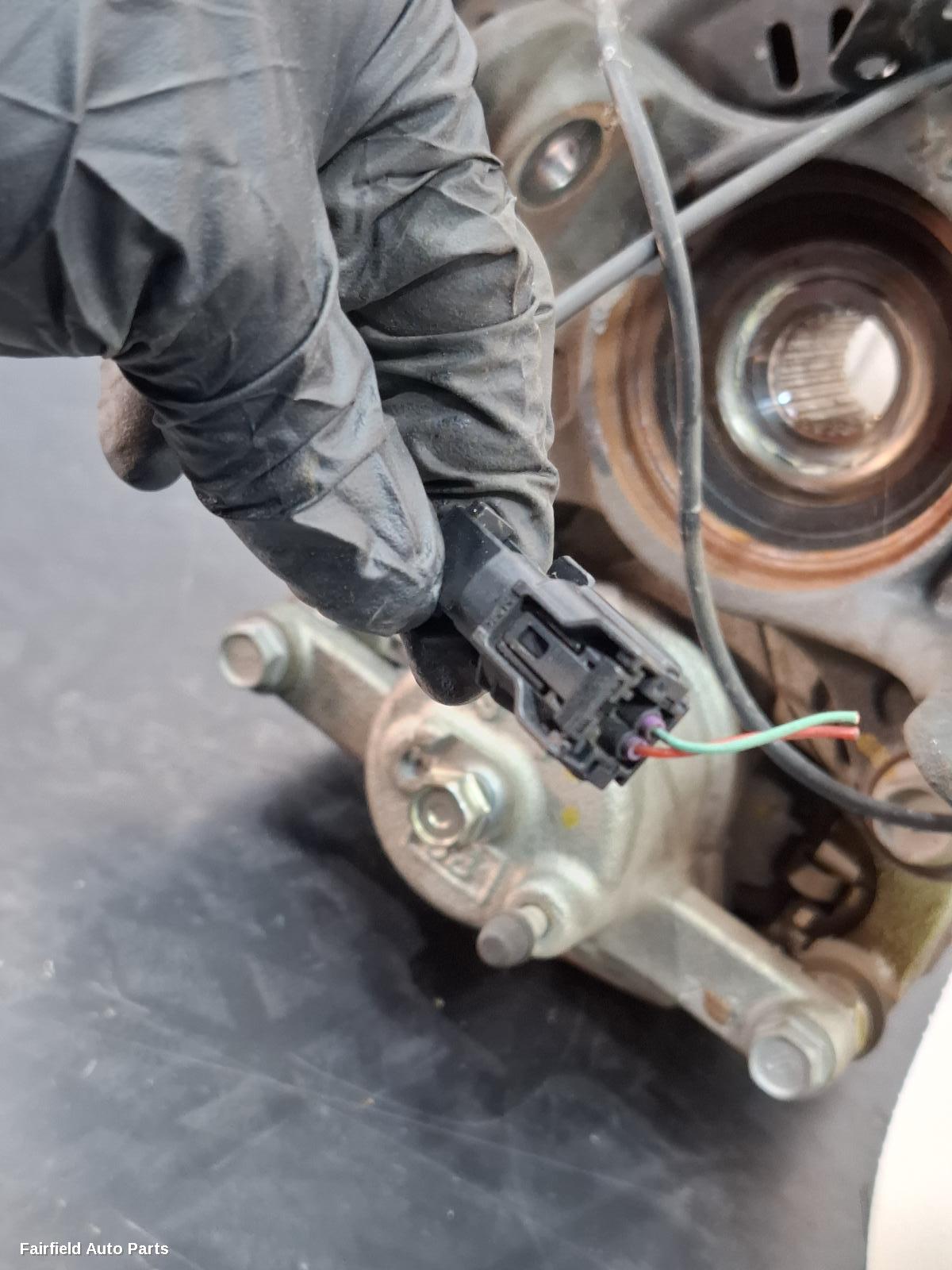 2017 Toyota Yaris Left Front Hub Assembly