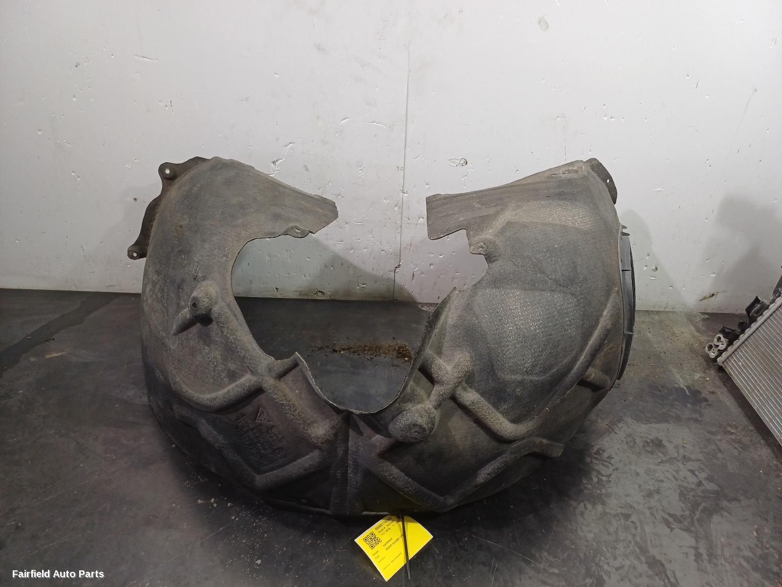 2010-2018 Porsche Cayenne Right Guard Liner