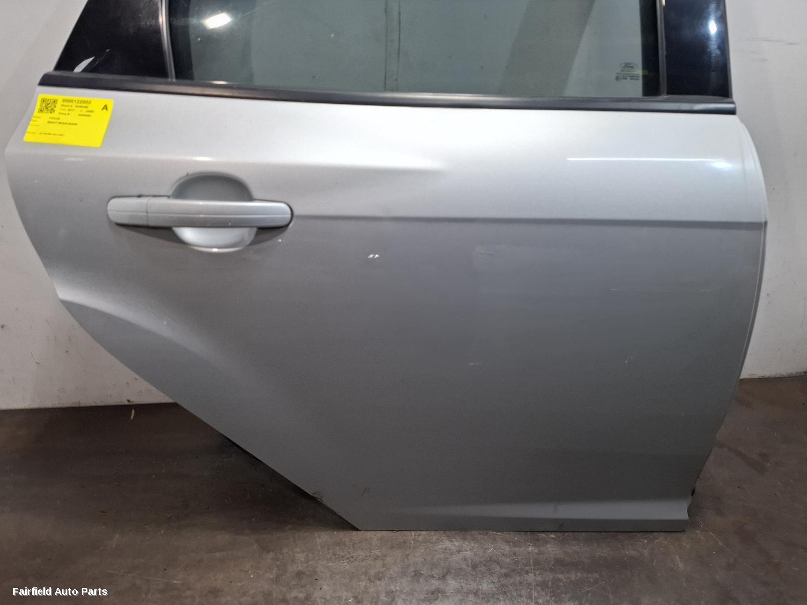 2011-2013 Ford Focus Right Rear Door Sliding