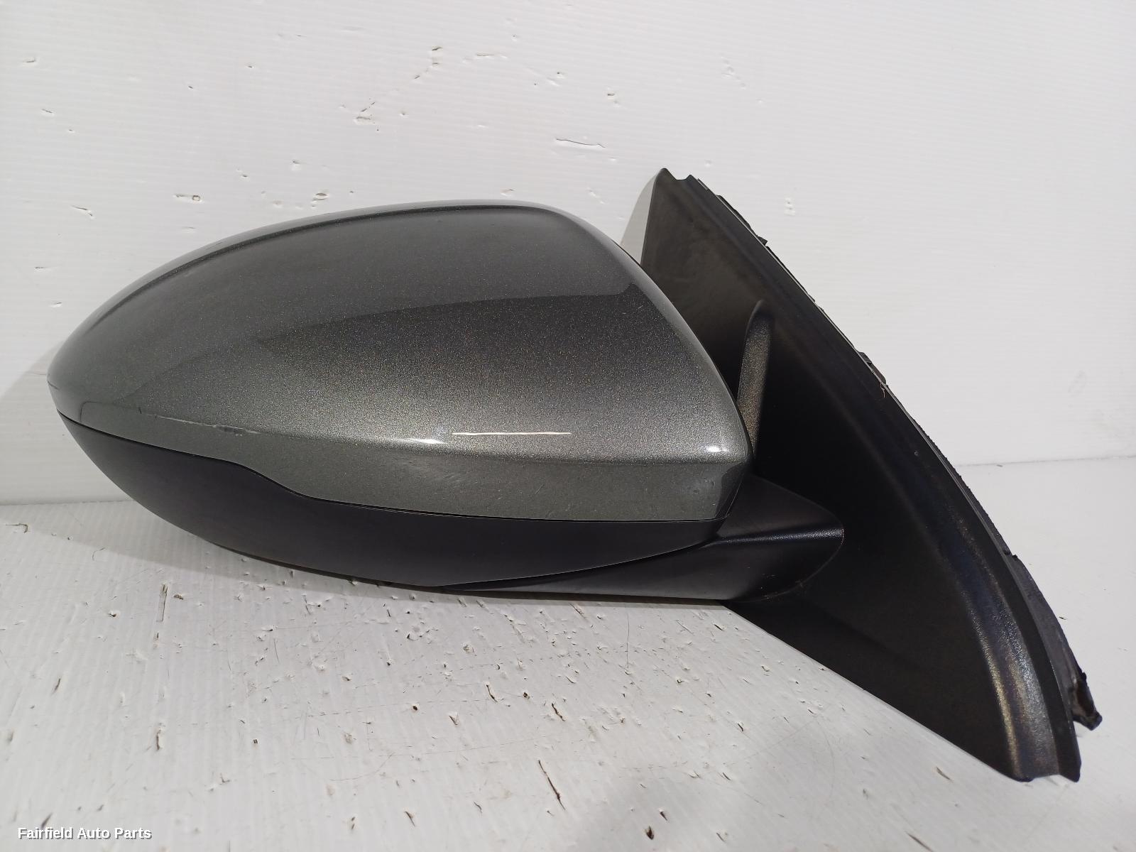 2017-2020 Holden Commodore Right Door Mirror