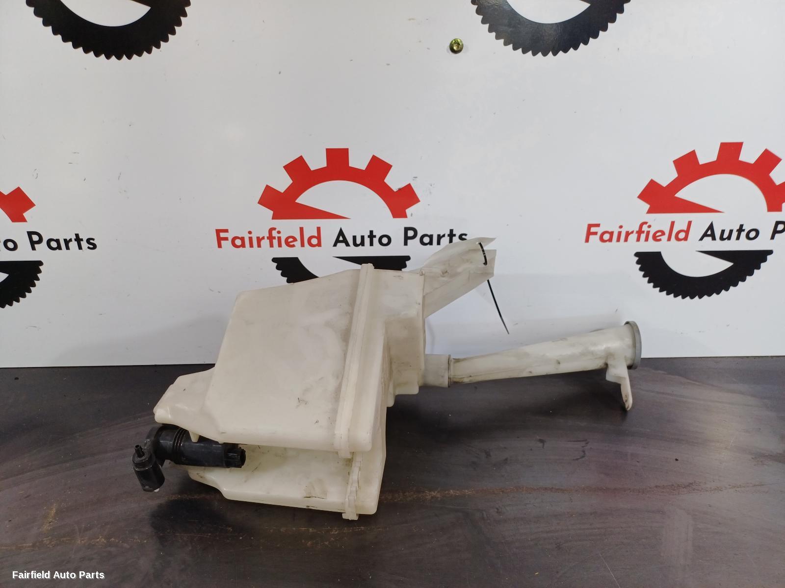 2013-2016 Nissan Pulsar Washer Bottle
