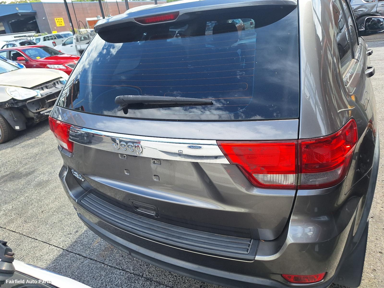 2012 Jeep Grandcherokee Left Guard