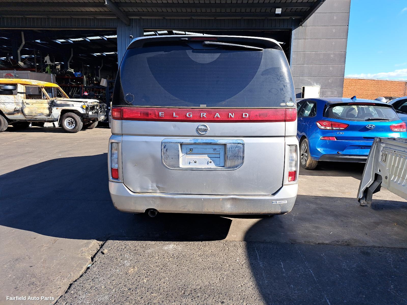 2003 Nissan Elgrand Left Taillight