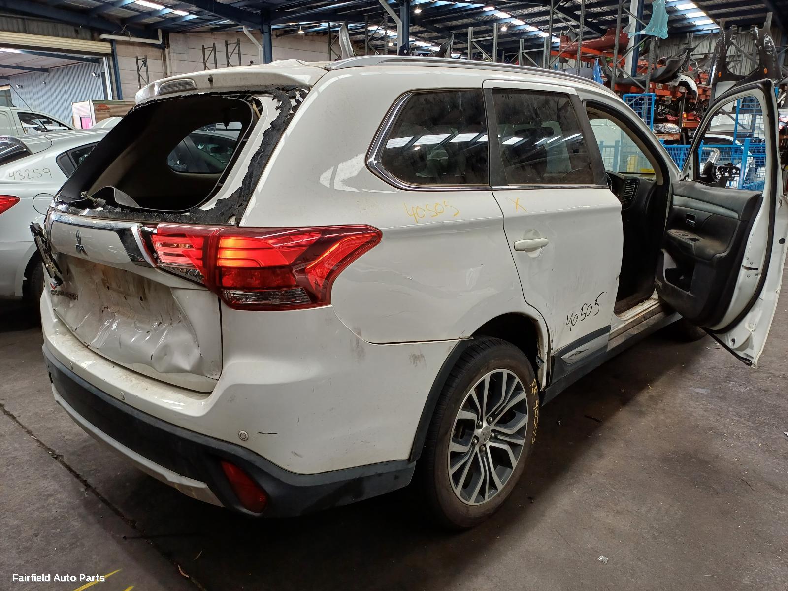 2016 Mitsubishi Outlander Fan