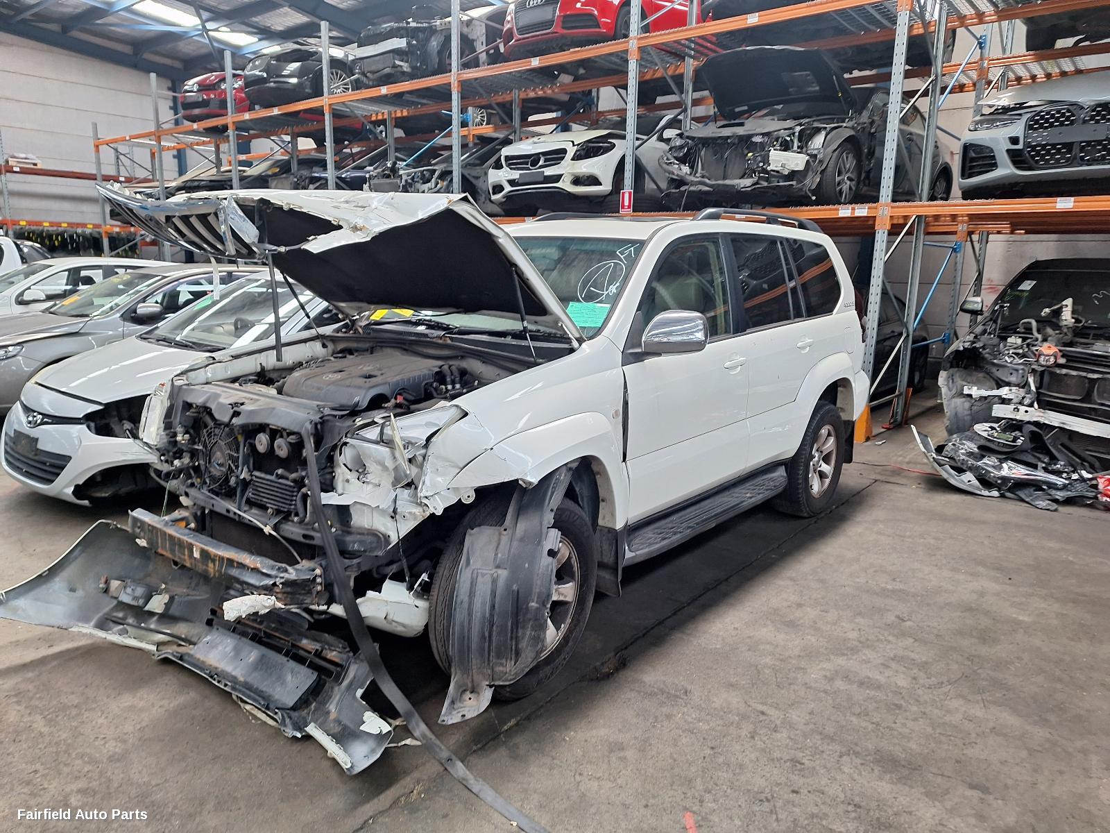 2003 Toyota Prado Right Guard