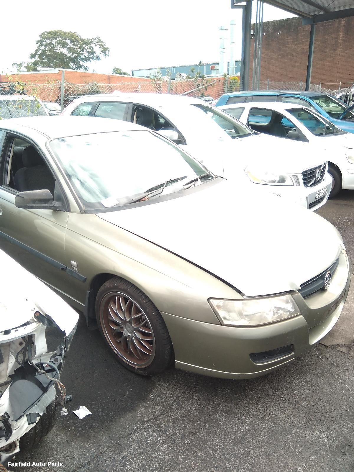 2004 Holden Commodore Right Headlamp