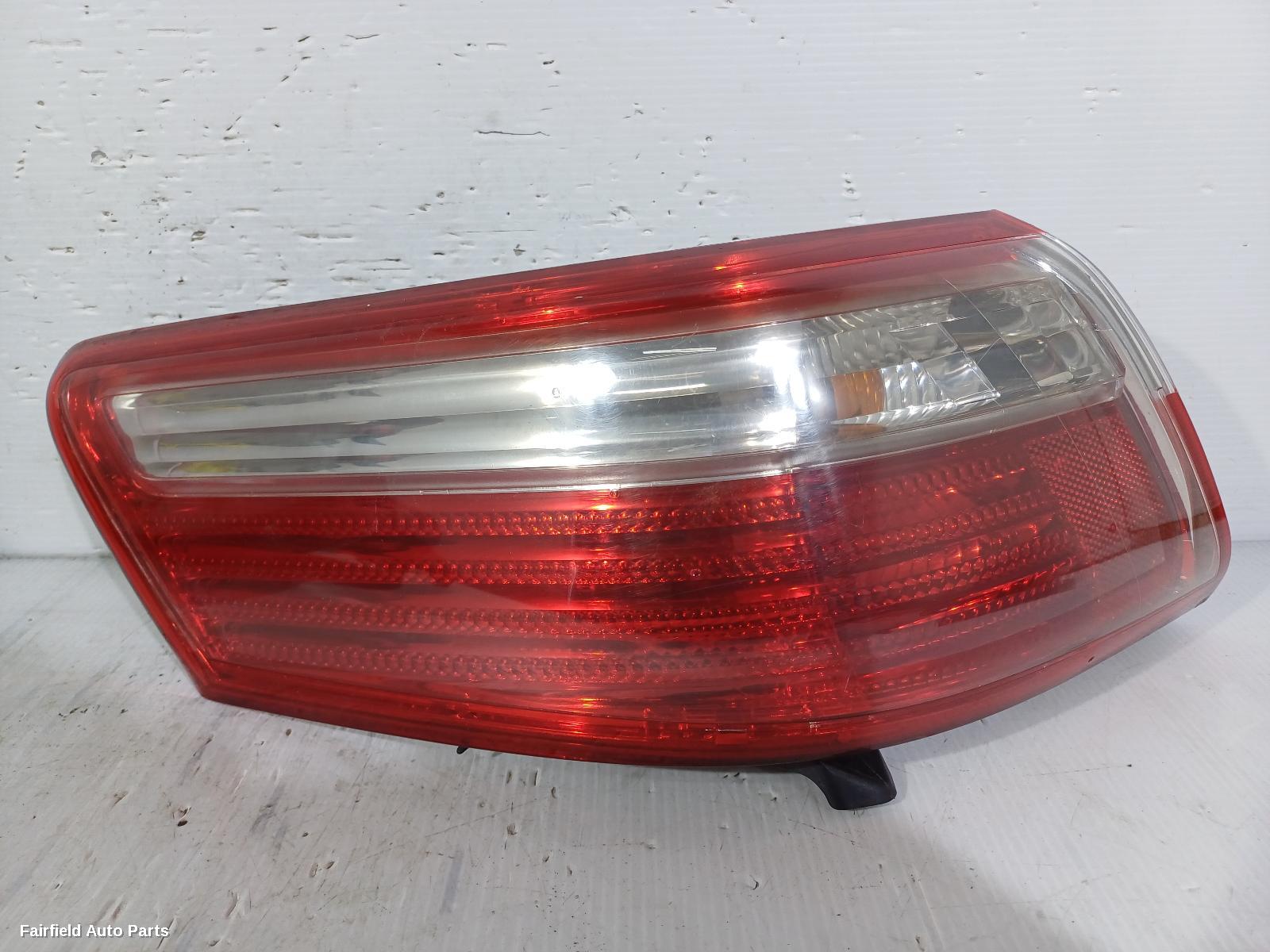 2009 Toyota Camry Left Taillight