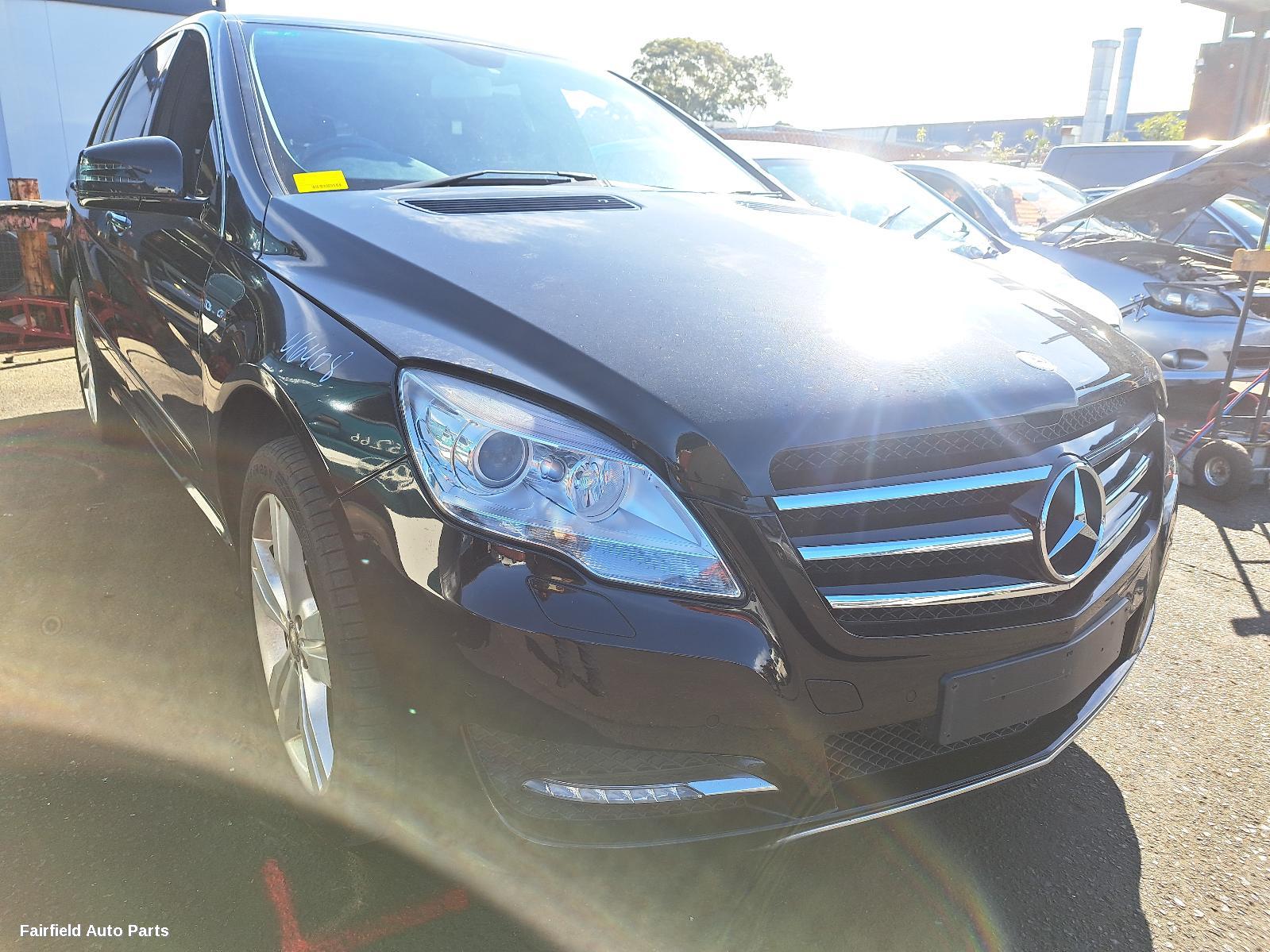 2010 Mercedes R Class Right Door Mirror