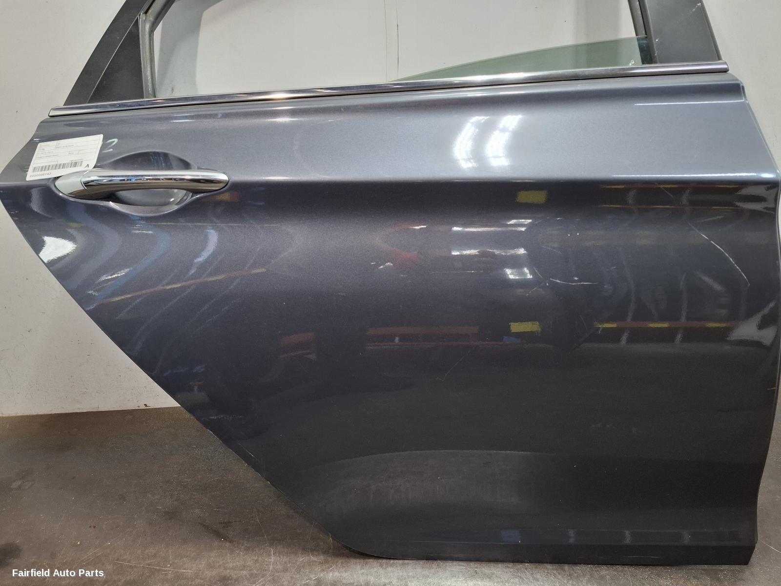 2010-2014 Hyundai I45 Right Rear Door Sliding